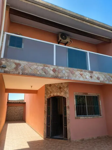 Sobrado com piscina